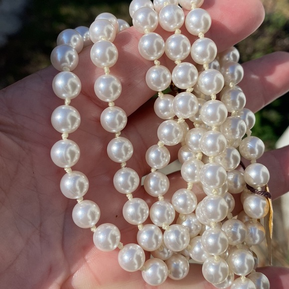 Vintage Marvella Pearl Necklace 54 inch - Picture 9 of 9